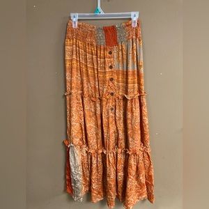 Kantha Bae monarch maxi